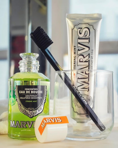 Marvis Whitening Mint Freshen Breath and Remove Smoke Stains Toothpaste